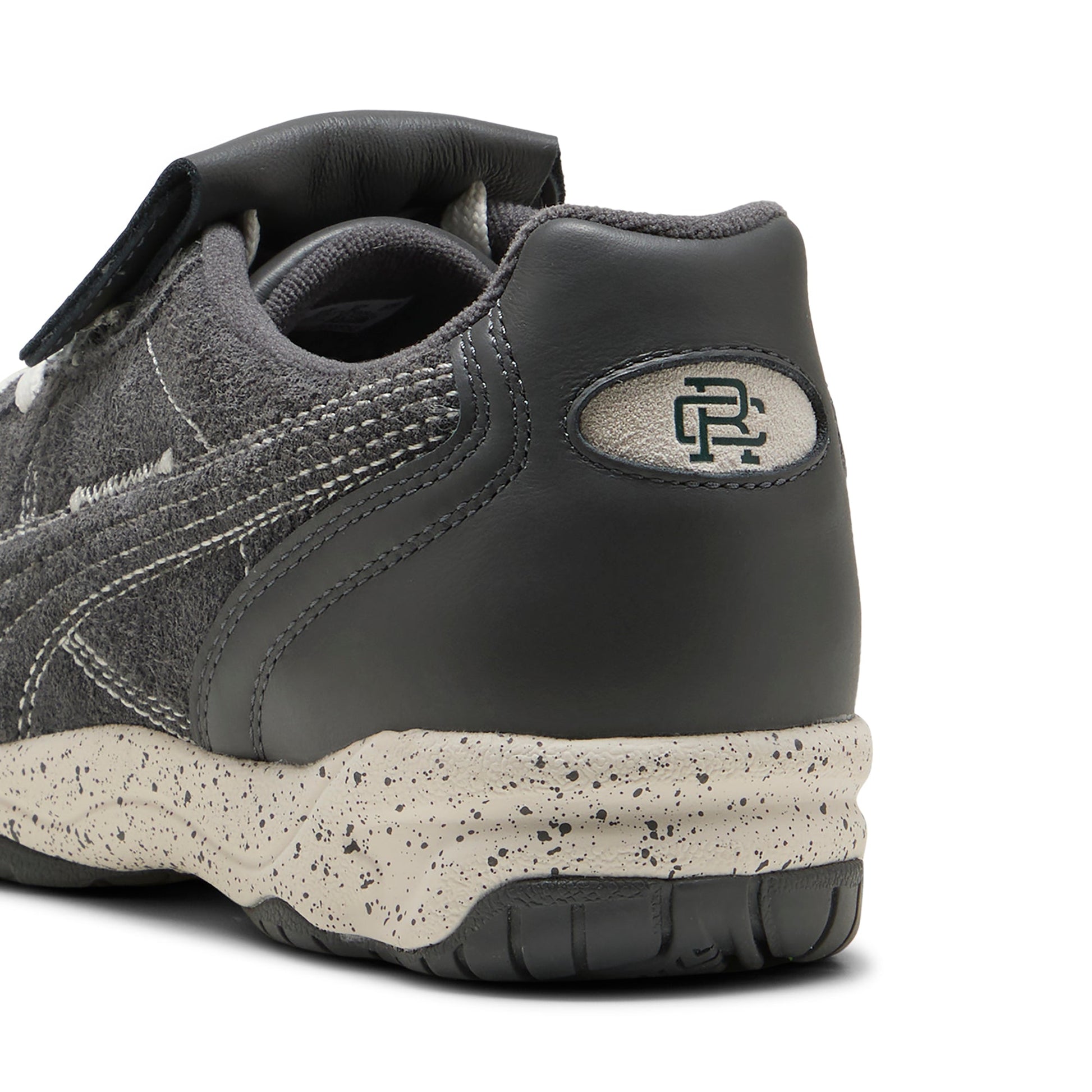 Reigning Champ King Indoor Spikeless Golf Shoes - Puma Golf Latest
